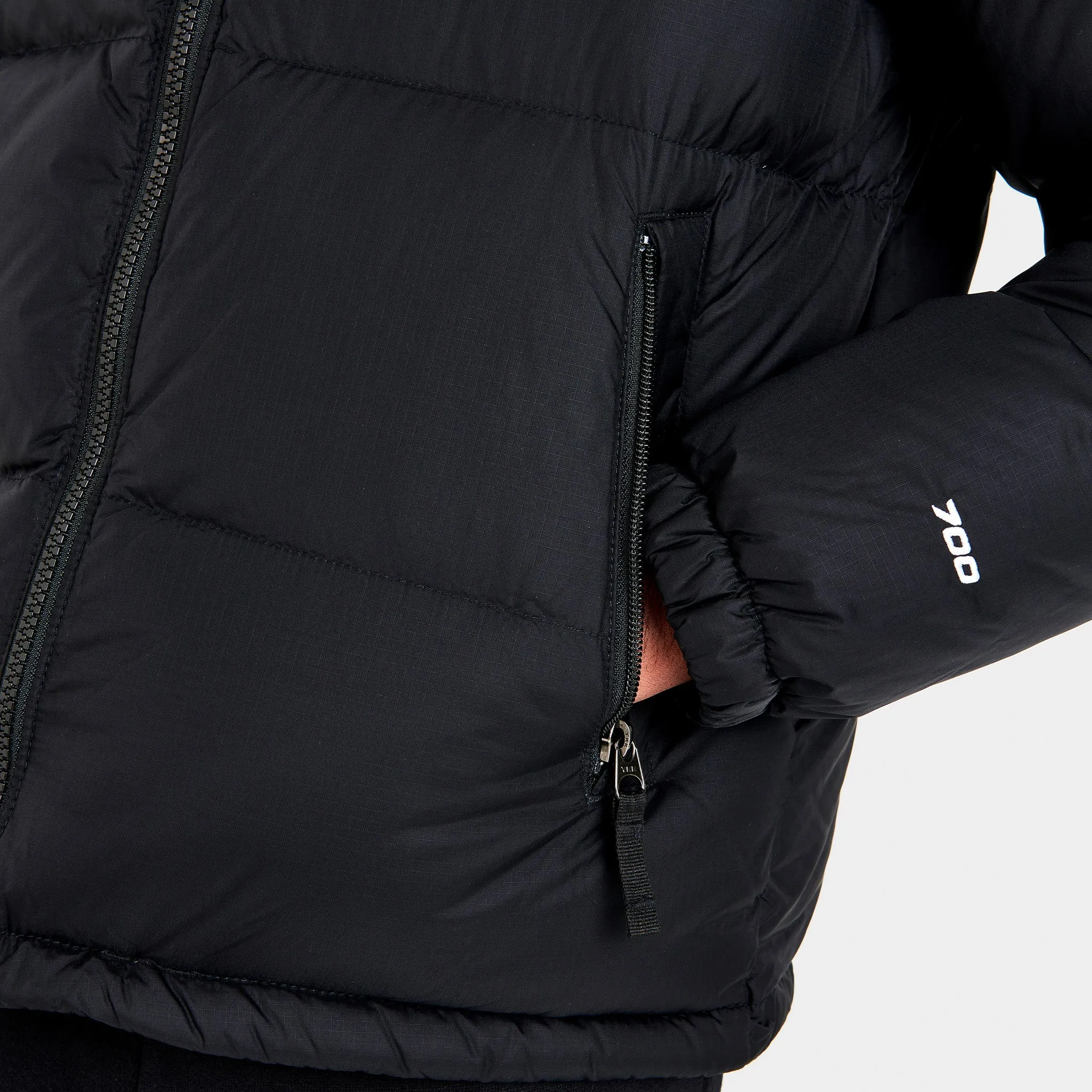 The North Face Juniors' 1996 Retro Nuptse Jacket / TNF Black