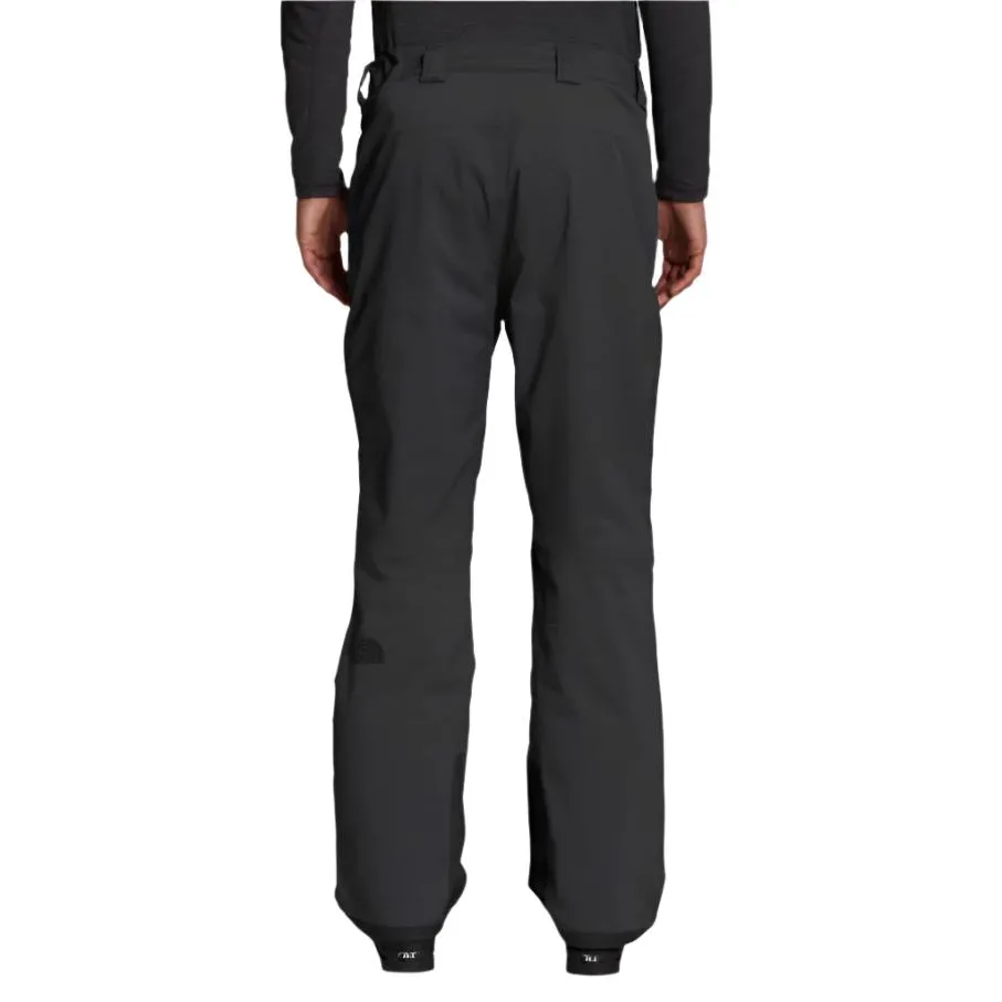 The North Face Men's Chakal Pant - Short 30"