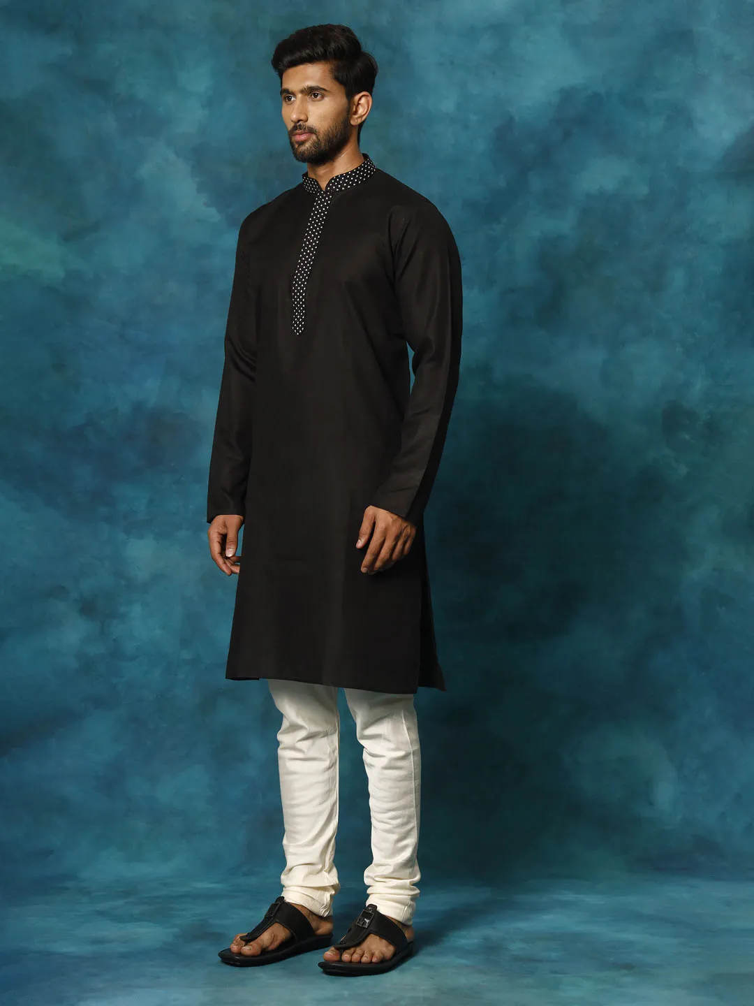 VASTRAMAY Black & Cream Cotton Blend Kurta