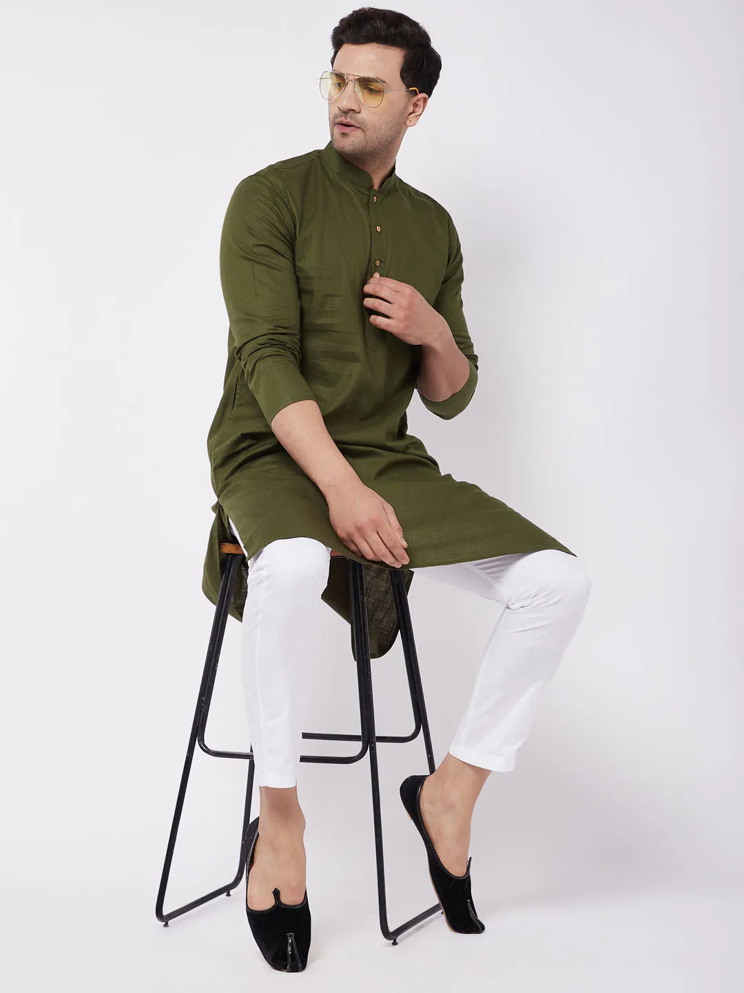 VASTRAMAY Men's Mehendi Green Kurta Set